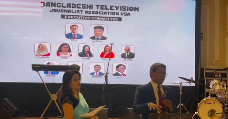 আয়োজনে বক্তব্য দিচ্ছেন অতিথিরা